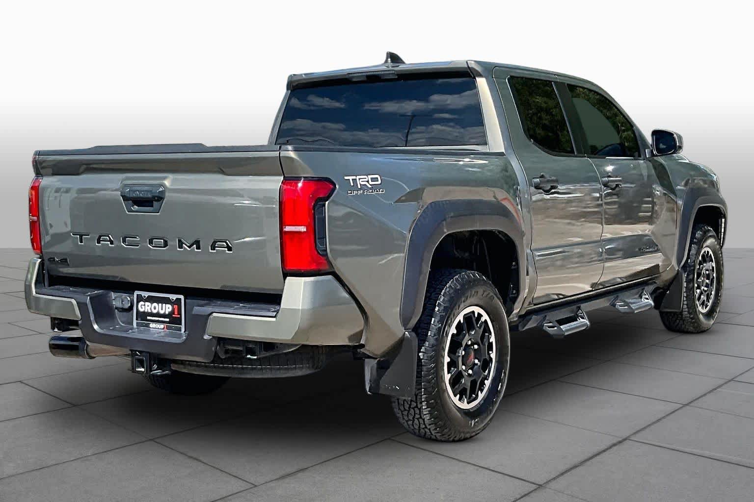 Used 2025 Toyota Tacoma TRD Off-Road AWD/4WD image 13