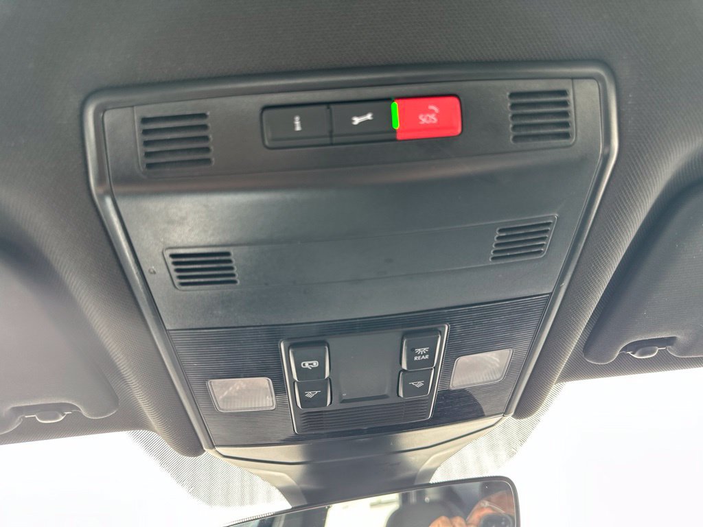 Used 2025 Volkswagen Jetta Sport FWD image 41