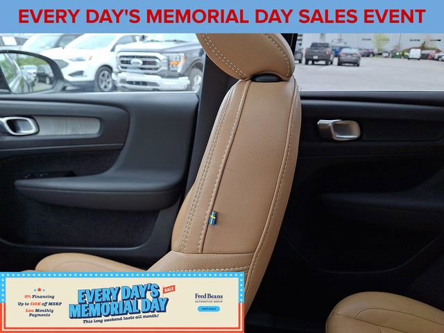 Used 2021 Volvo XC40 T5 Inscription w/ Climate Package AWD/4WD image 17