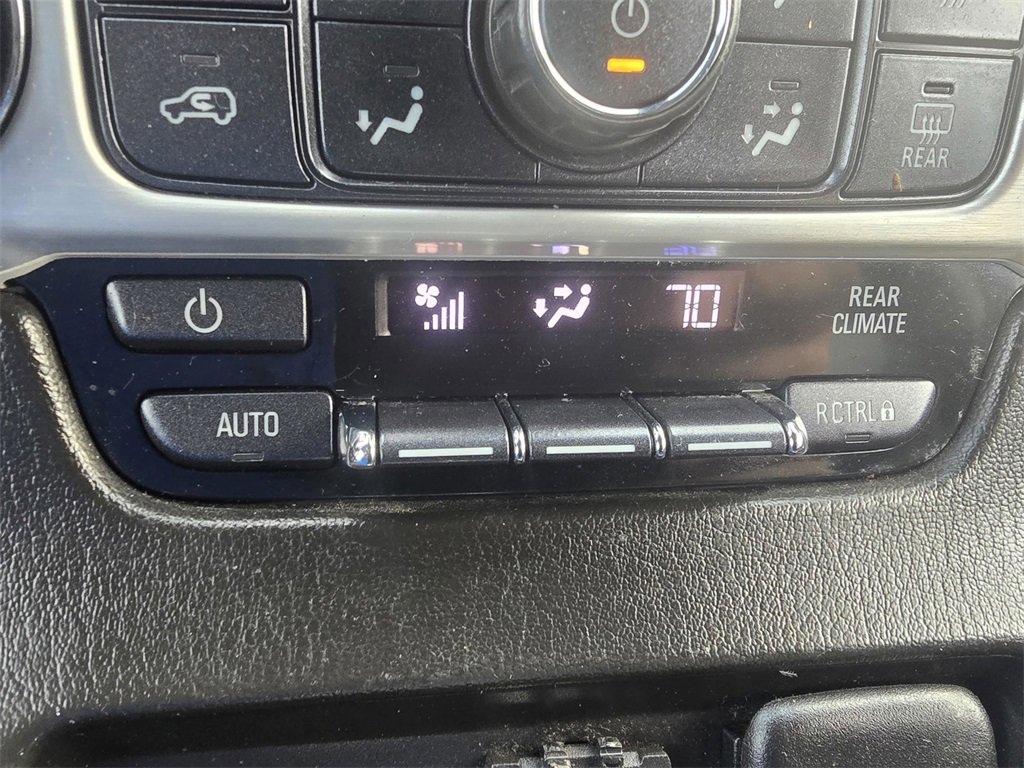 Used 2020 GMC Yukon XL SLT image 17