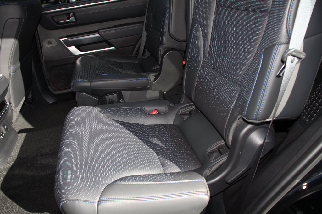 Used 2024 Toyota Sequoia Platinum AWD/4WD image 20