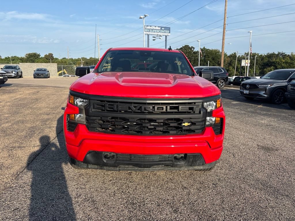 Used 2025 Chevrolet Silverado 1500 Custom AWD/4WD image 2