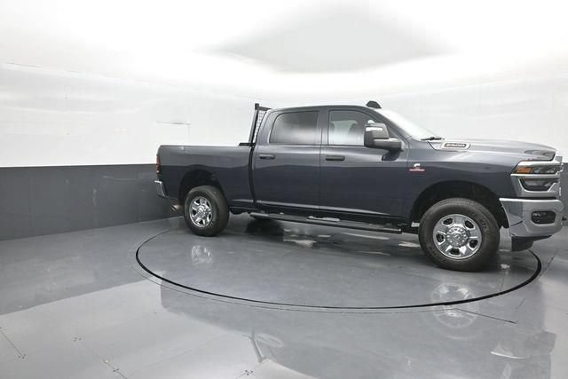 Used 2026 RAM 2500 Tradesman AWD/4WD image 2