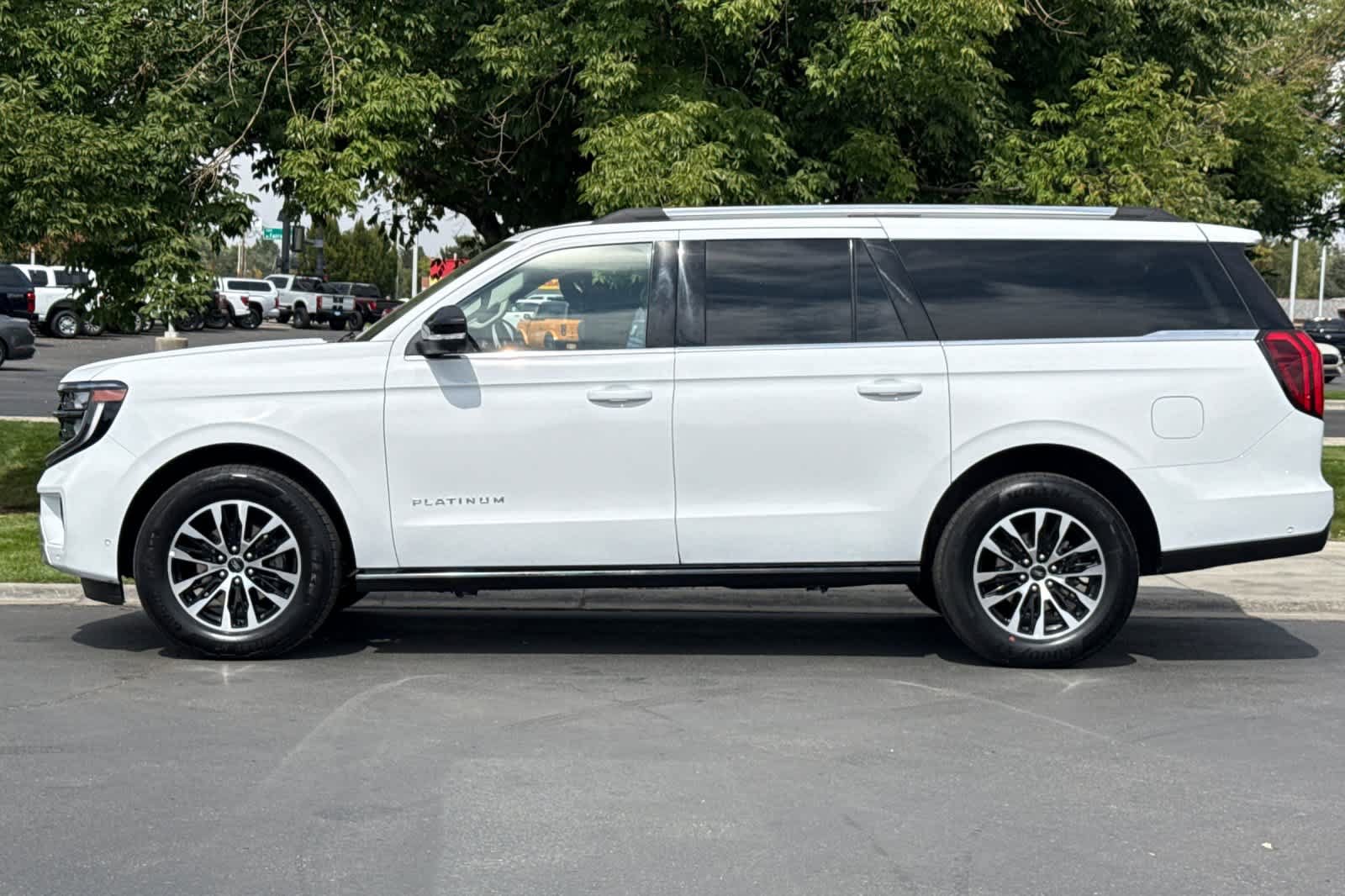 Certified 2025 Ford Expedition Max Platinum AWD/4WD image 5