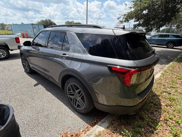 Certified 2025 Ford Explorer ST AWD/4WD image 4