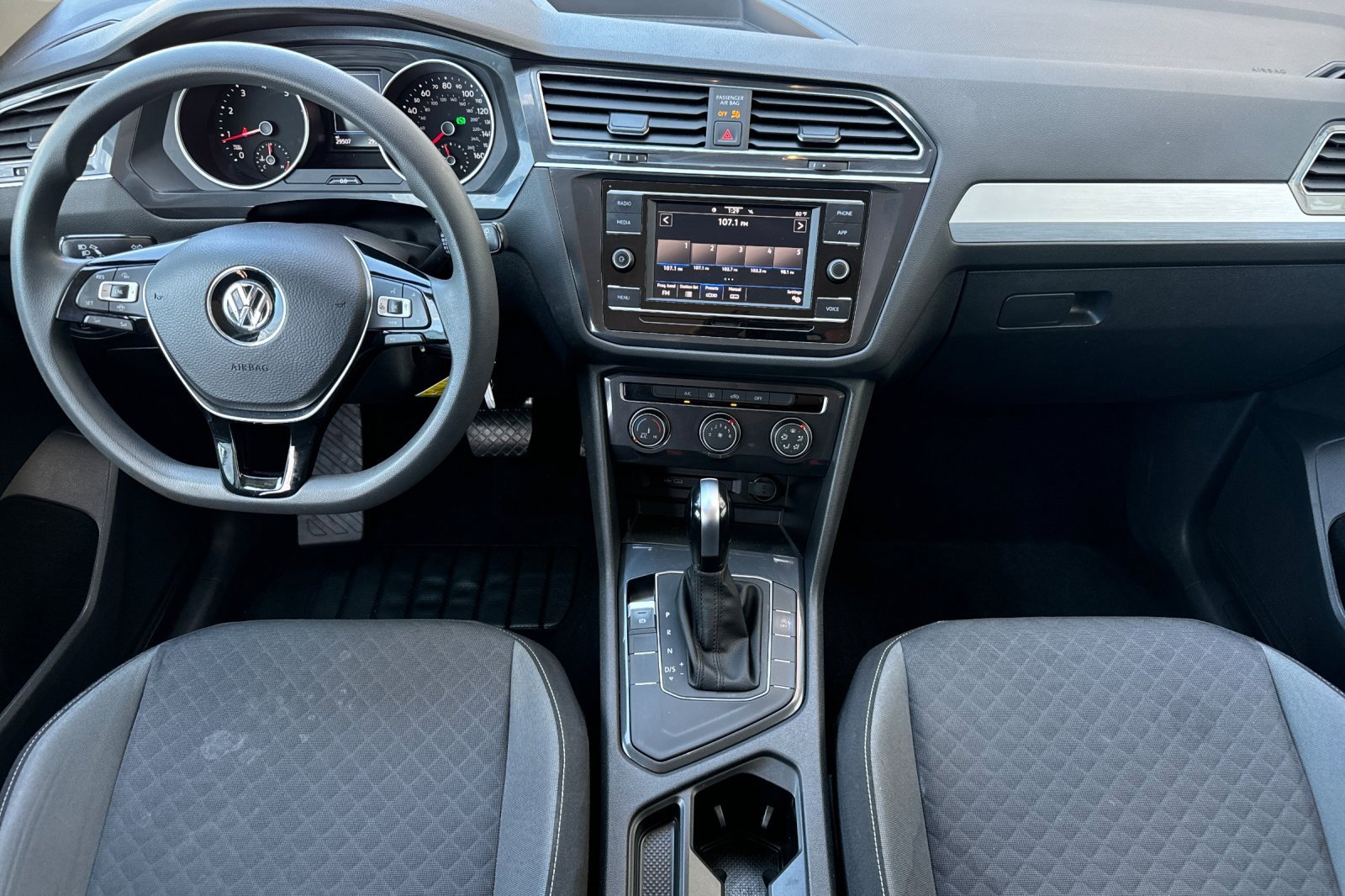 Used 2021 Volkswagen Tiguan S image 15