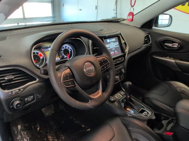 Used 2022 Jeep Cherokee Limited AWD/4WD image 11