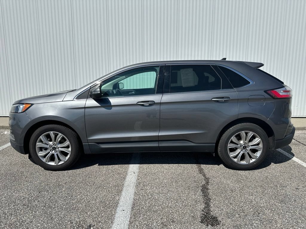 Certified 2024 Ford Edge Titanium AWD/4WD image 3