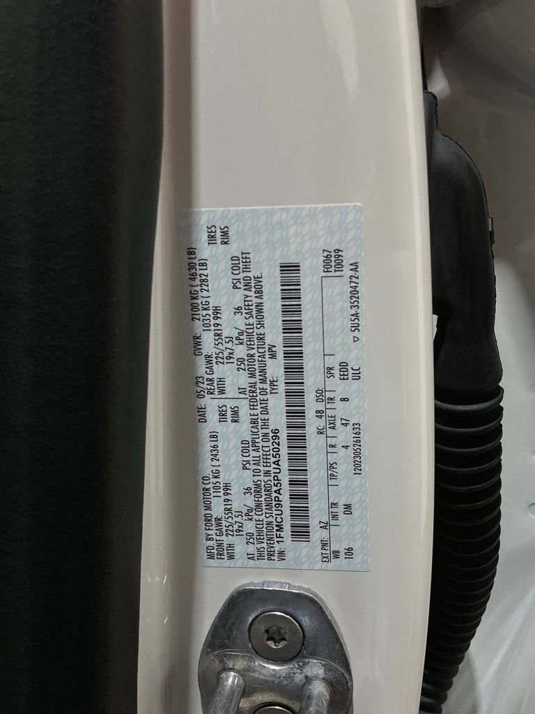 Certified 2023 Ford Escape ST-Line Elite w/ Premium Technology Package image 32