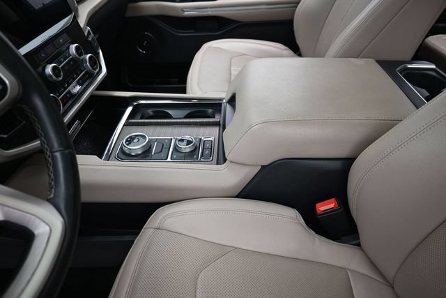 Certified 2024 Ford Expedition Max Limited AWD/4WD image 28