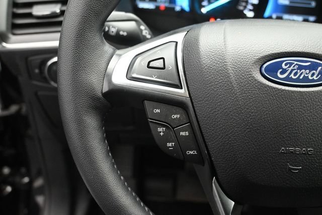 Certified 2024 Ford Edge Titanium AWD/4WD image 12