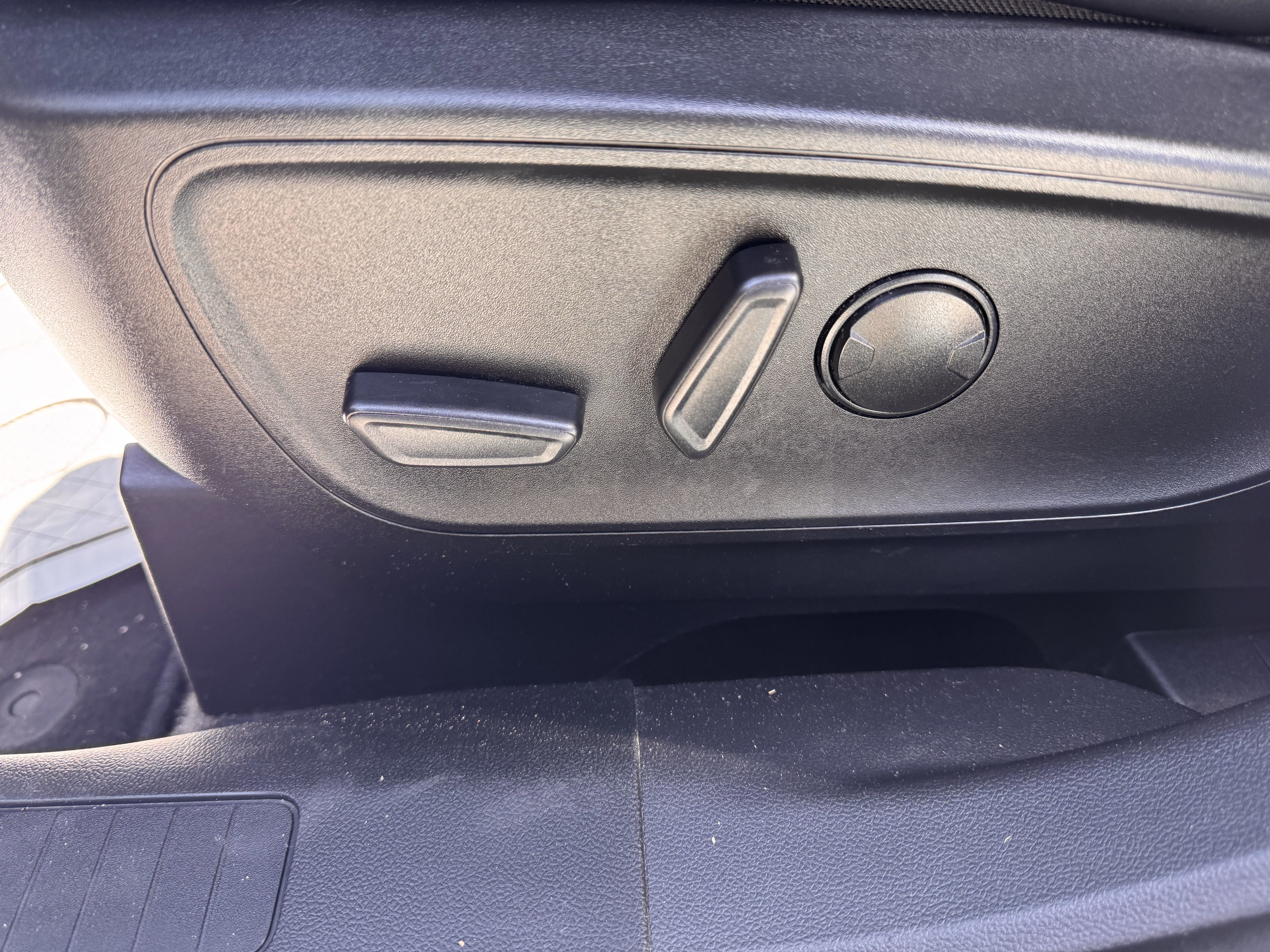 Certified 2023 Ford Escape ST-Line image 10