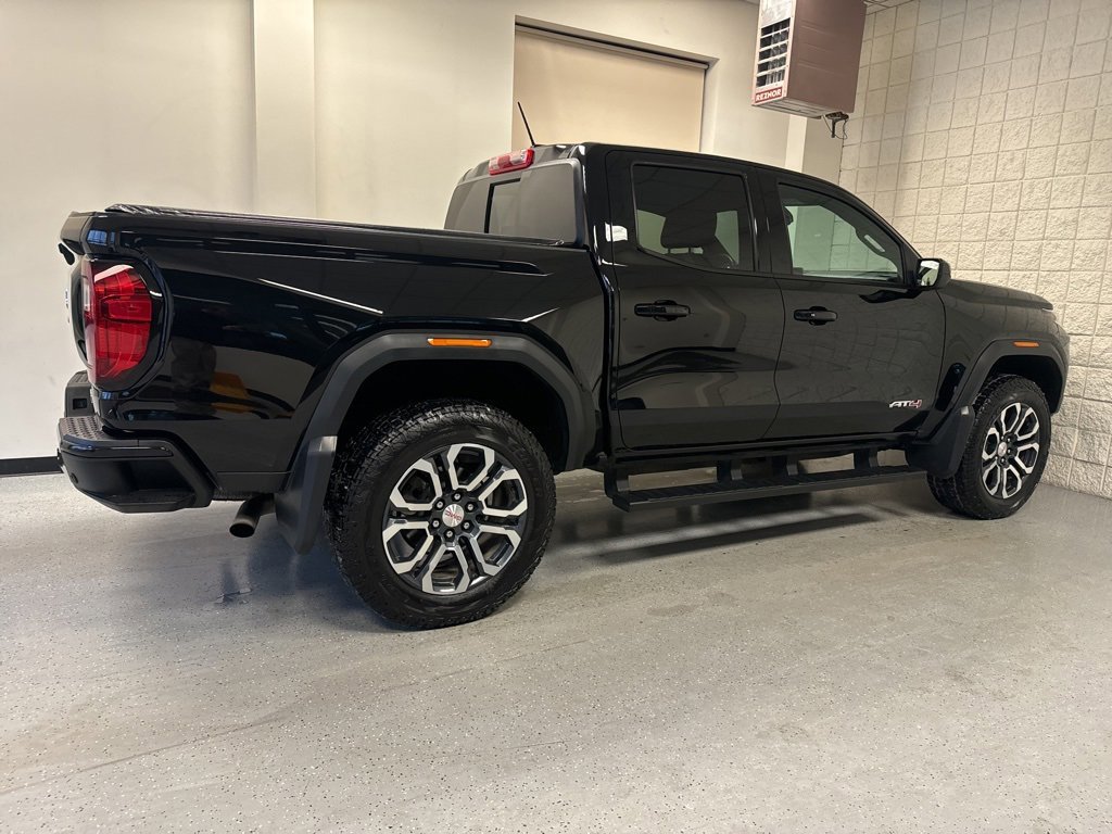 Used 2023 GMC Canyon AT4 w/ AT4 Premium Package image 8