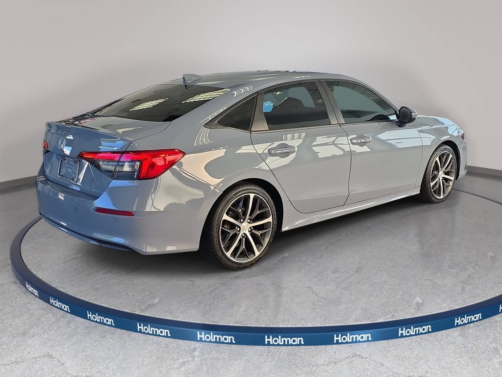Used 2022 Honda Civic Touring image 5