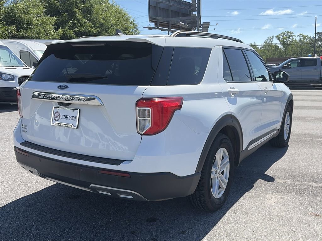 Certified 2023 Ford Explorer XLT w/ Equipment Group 202A RWD image 7