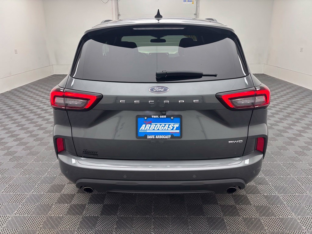 Certified 2023 Ford Escape ST-Line w/ Tech Pack #1 AWD/4WD image 9