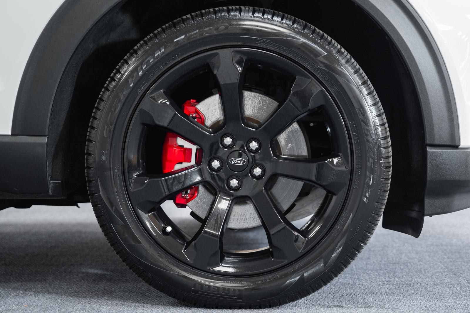 Certified 2024 Ford Explorer ST w/ Equipment Group 401A image 15