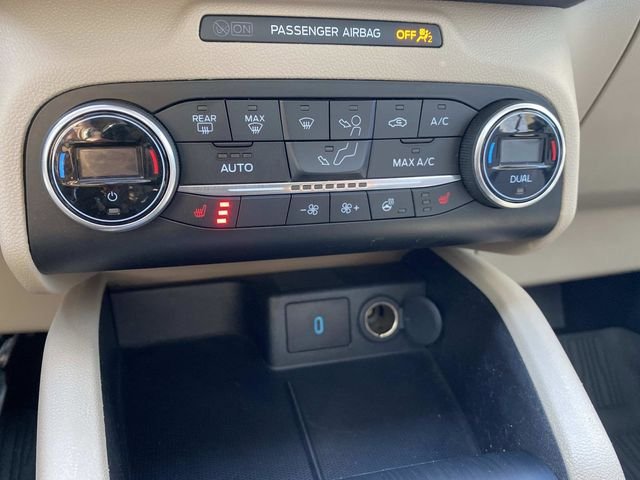 Certified 2020 Ford Escape Titanium FWD image 30