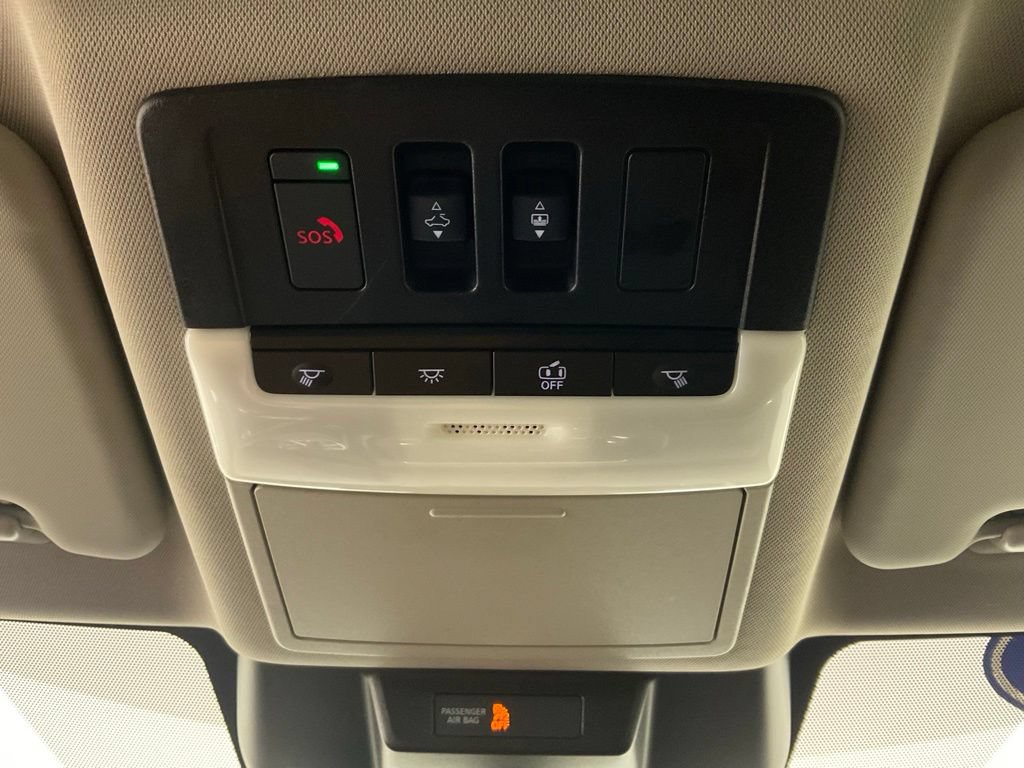Used 2023 Nissan Rogue SV w/ SV Premium Package AWD/4WD image 19