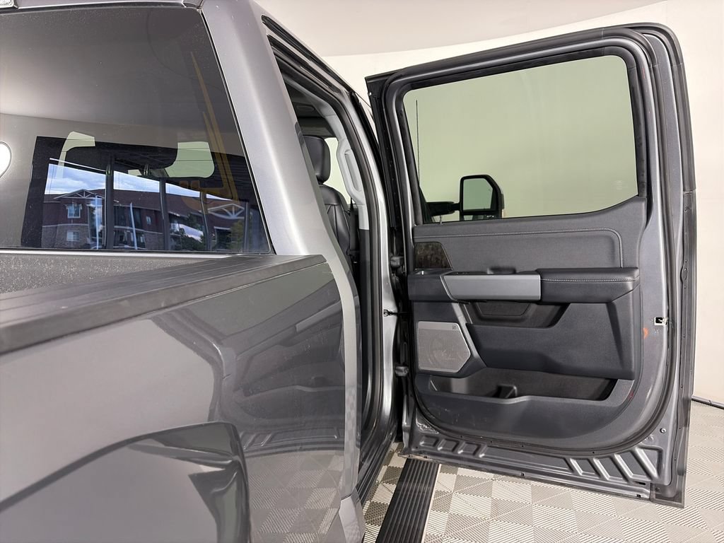 Certified 2023 Ford F450 Lariat w/ Lariat Ultimate Package AWD/4WD image 29
