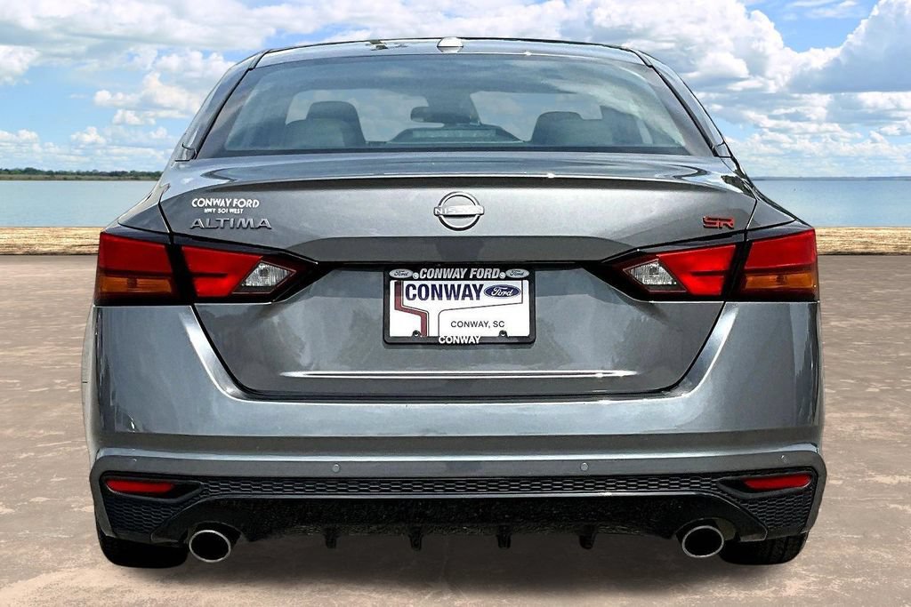 Used 2025 Nissan Altima 2.5 SR FWD image 7