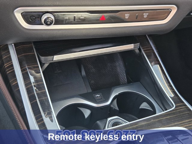 Used 2025 BMW X7 xDrive40i AWD/4WD image 27
