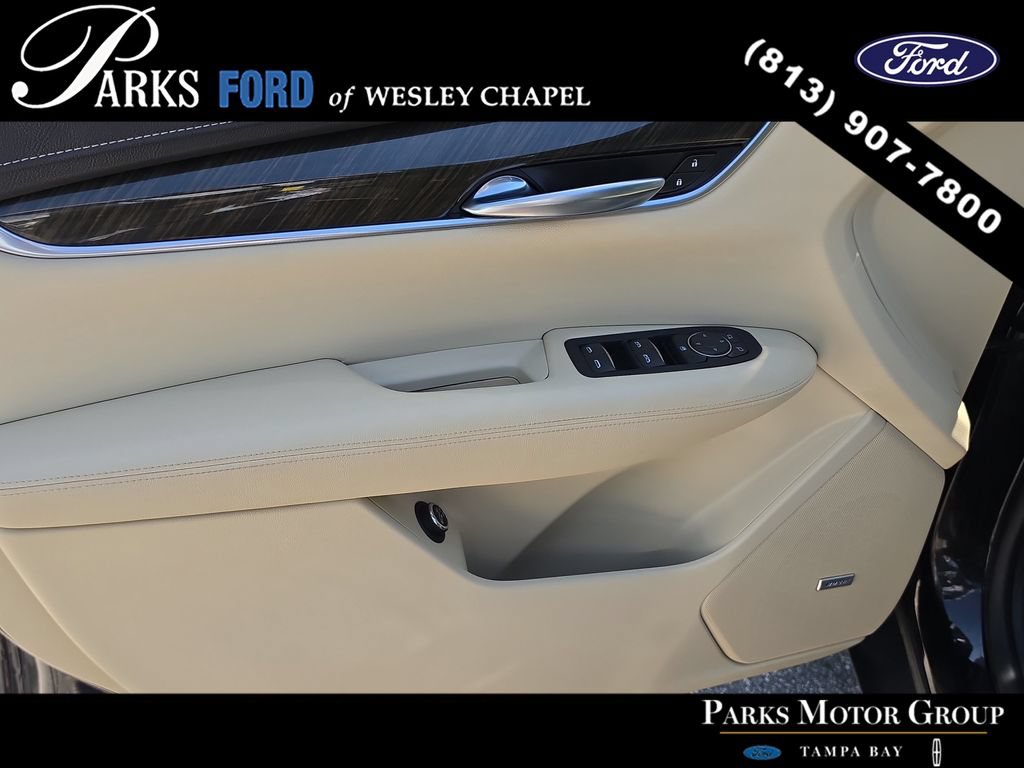 Used 2017 Cadillac XT5 FWD w/ LPO, Wheel Lock Package image 16