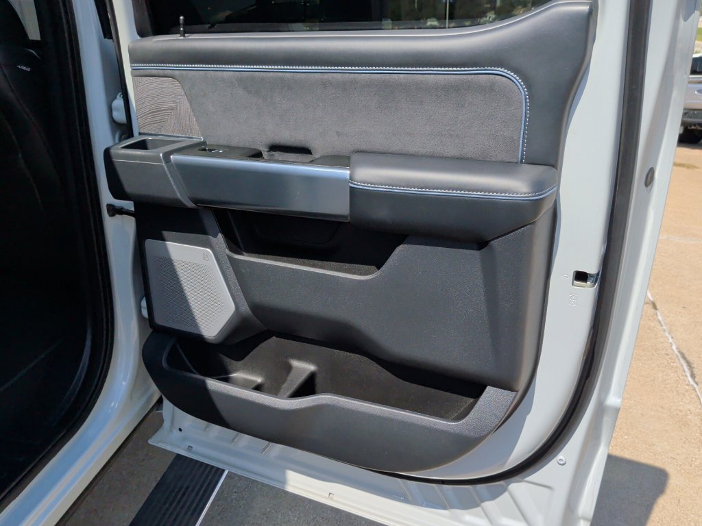 Certified 2025 Ford F250 Platinum AWD/4WD image 18