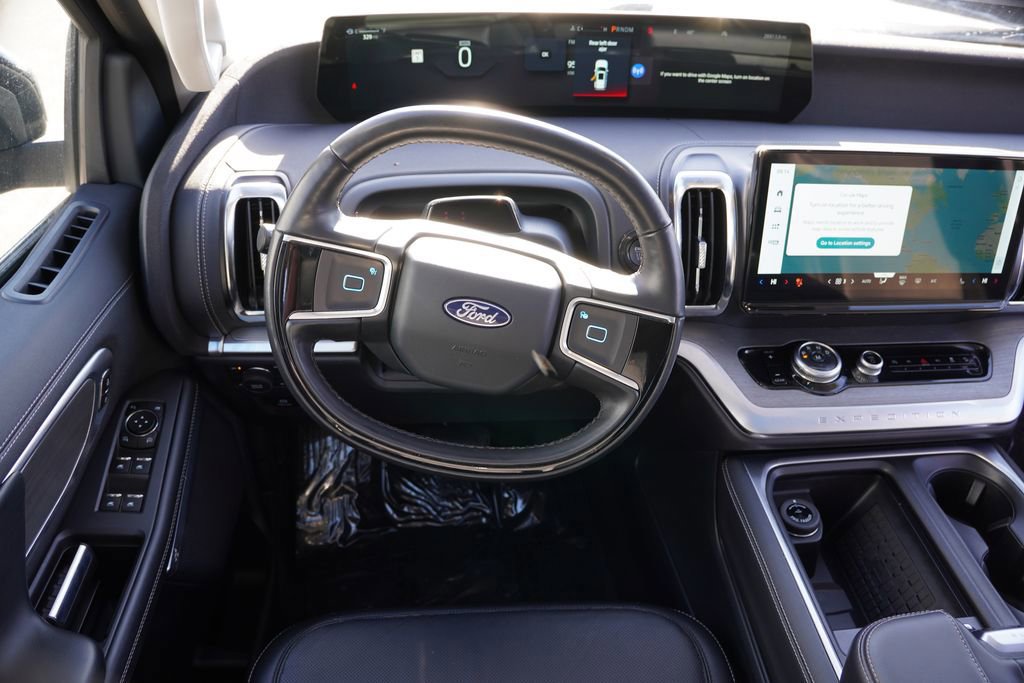 Certified 2025 Ford Expedition Max Platinum image 24