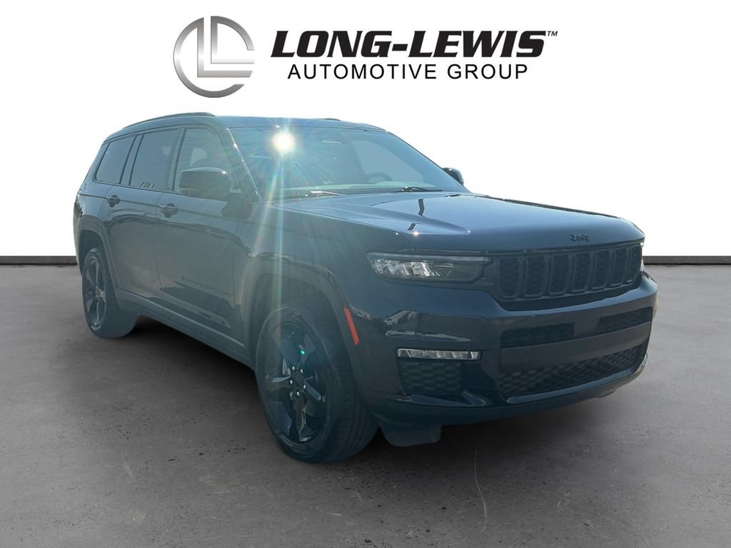 Used 2024 Jeep Grand Cherokee L Limited w/ Black Appearance Package AWD/4WD image 10