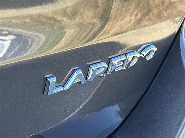 Used 2018 Jeep Grand Cherokee Laredo image 12