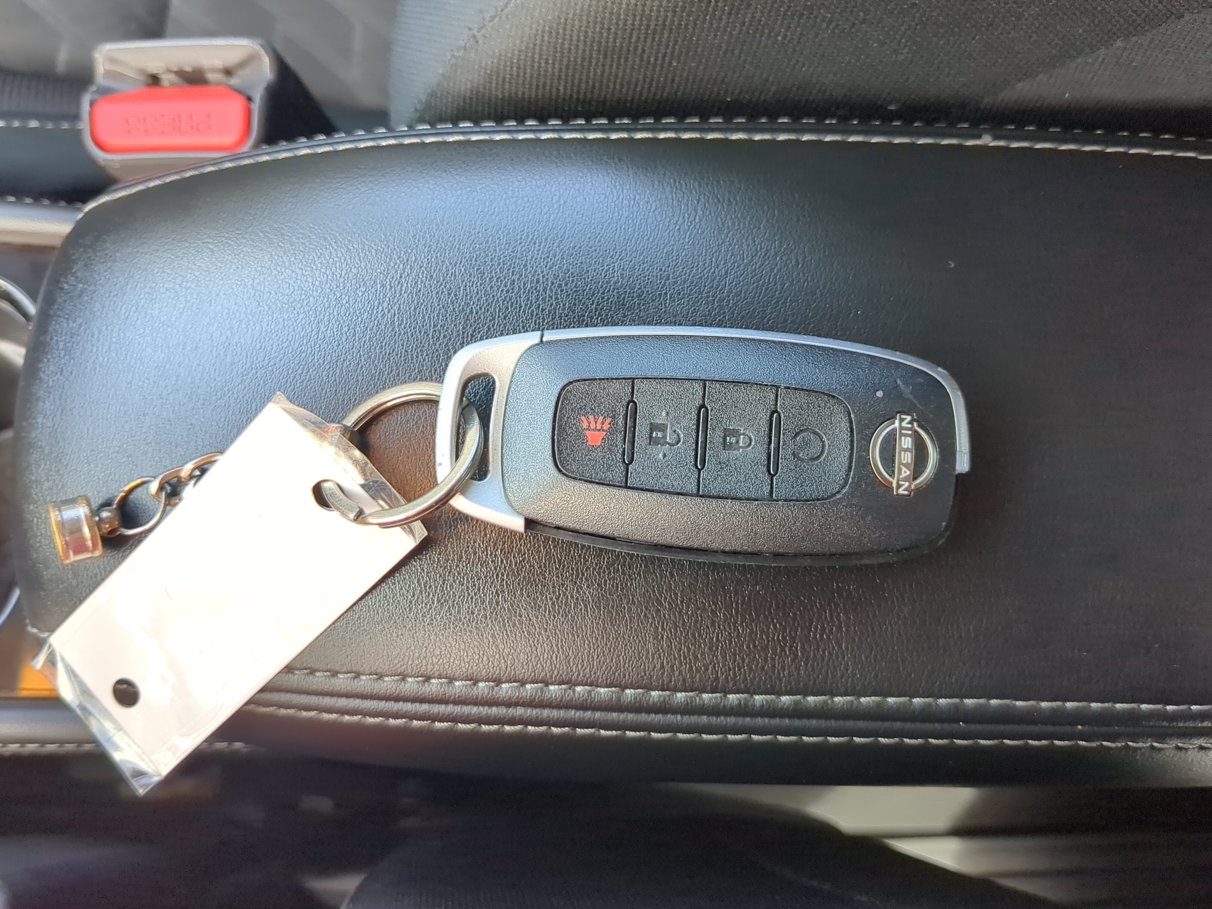 Used 2024 Nissan Kicks SV FWD image 25