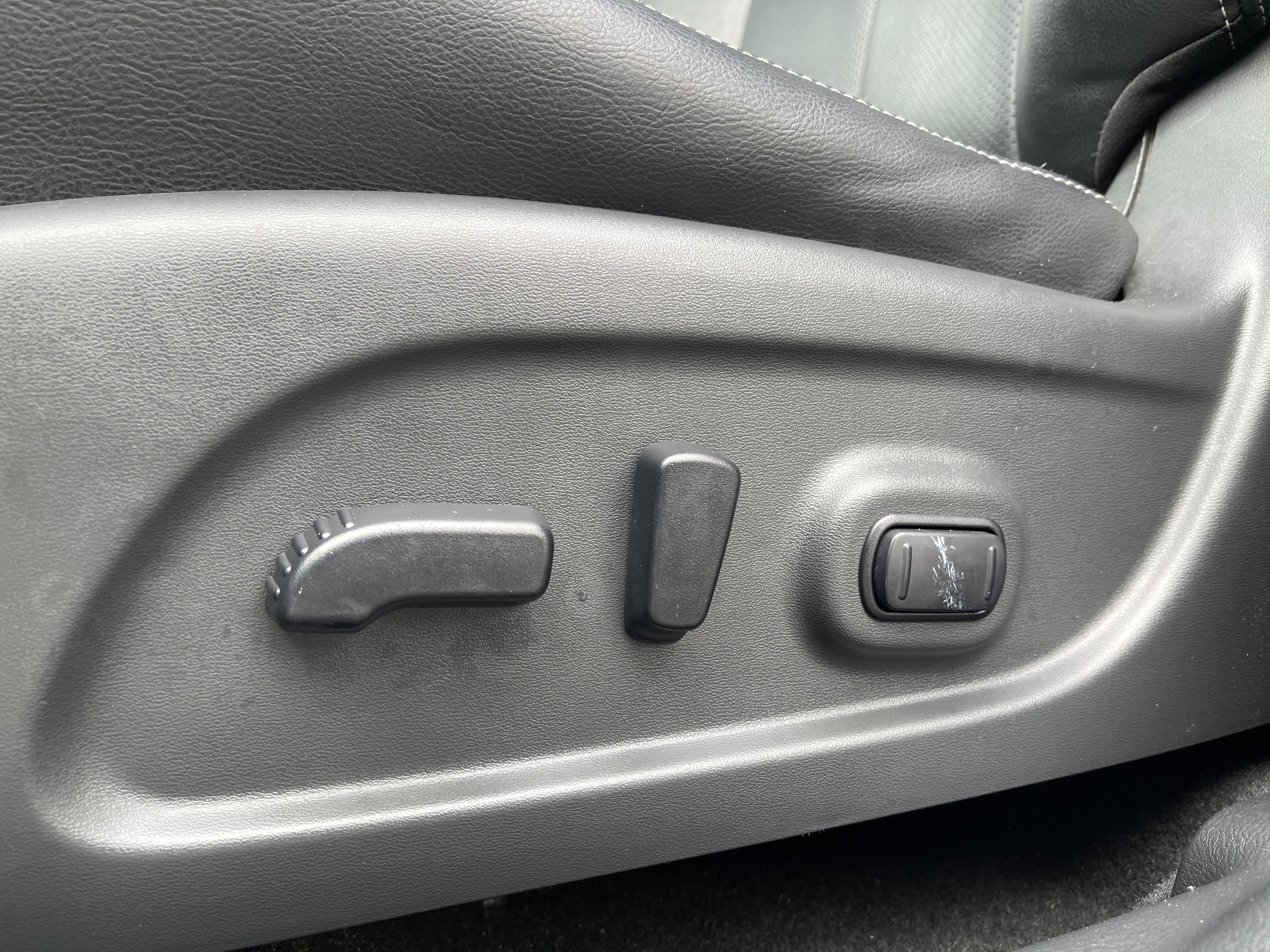 Used 2020 Nissan Murano SL image 24