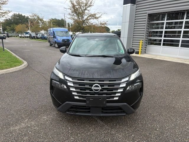Used 2024 Nissan Rogue SV AWD/4WD image 11