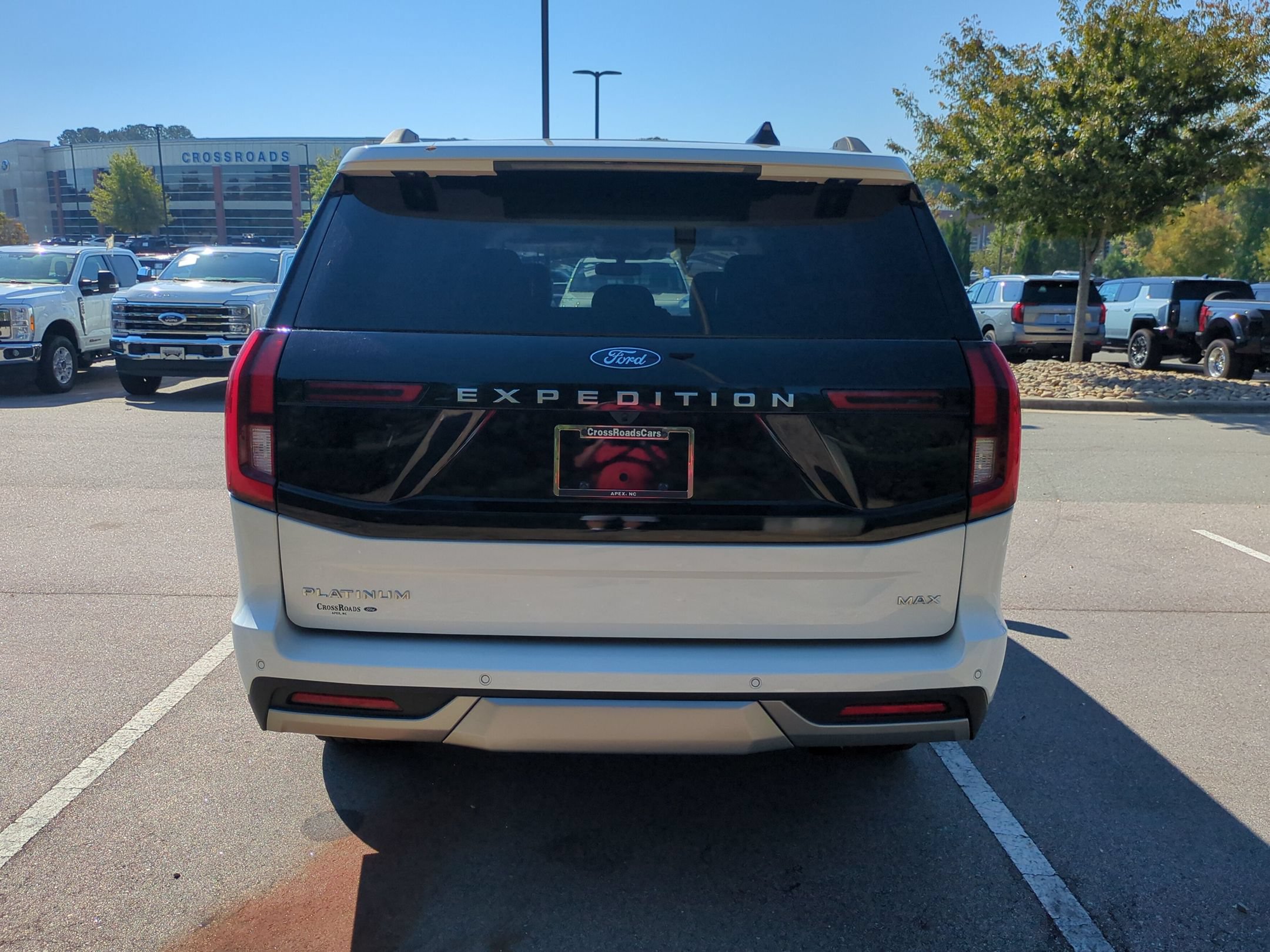 Certified 2025 Ford Expedition Max Platinum w/ Platinum Ultimate Package AWD/4WD image 5