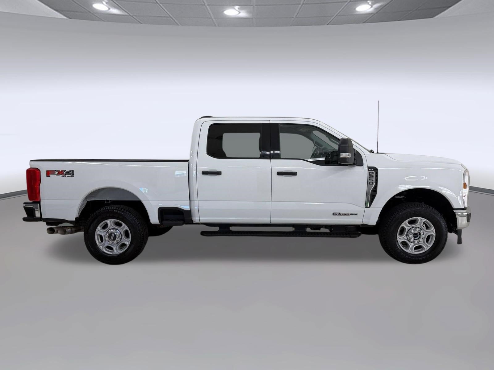 Certified 2025 Ford F250 XLT w/ FX4 Off-Road Package AWD/4WD image 8