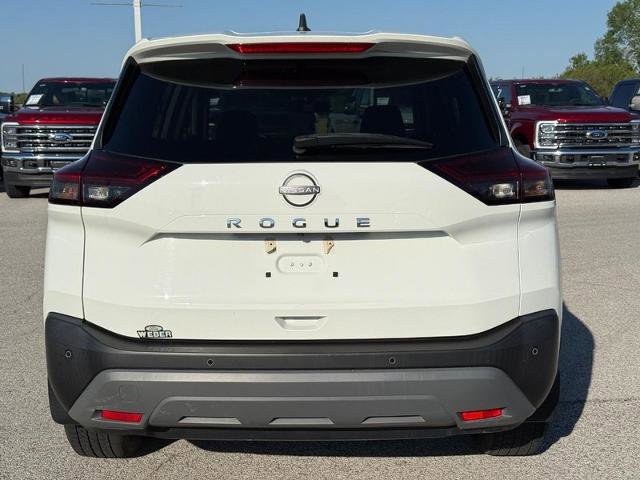 Used 2022 Nissan Rogue S FWD image 4