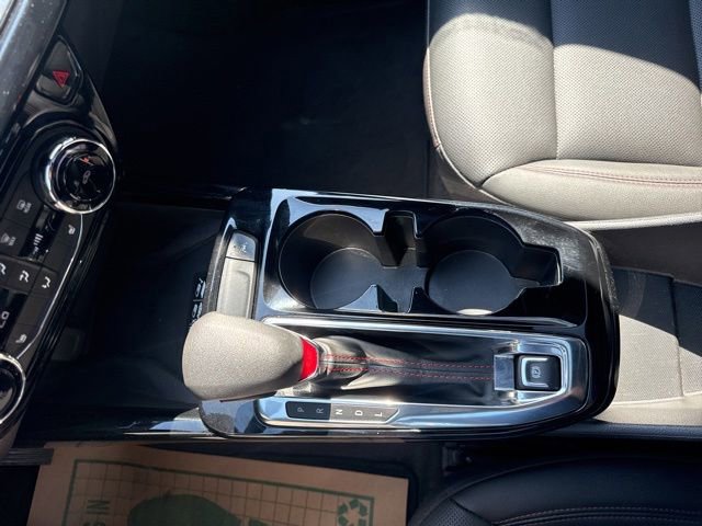 Used 2025 Chevrolet Trax RS w/ Sunroof Package FWD image 25