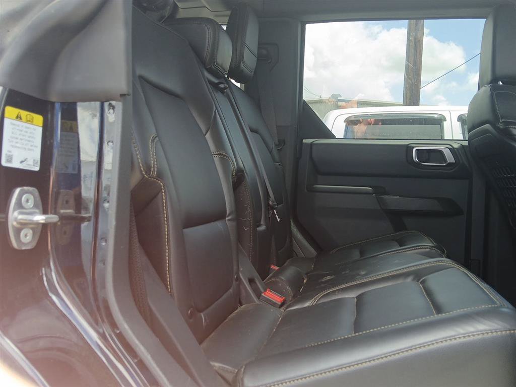 Certified 2025 Ford Bronco Badlands w/ Sasquatch Package AWD/4WD image 10
