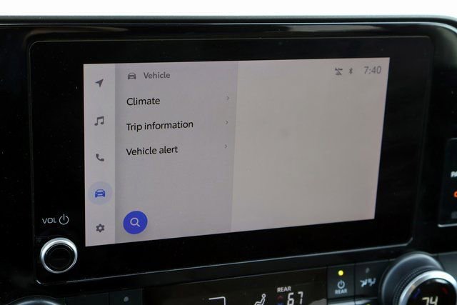 Used 2024 Toyota Highlander LE image 30