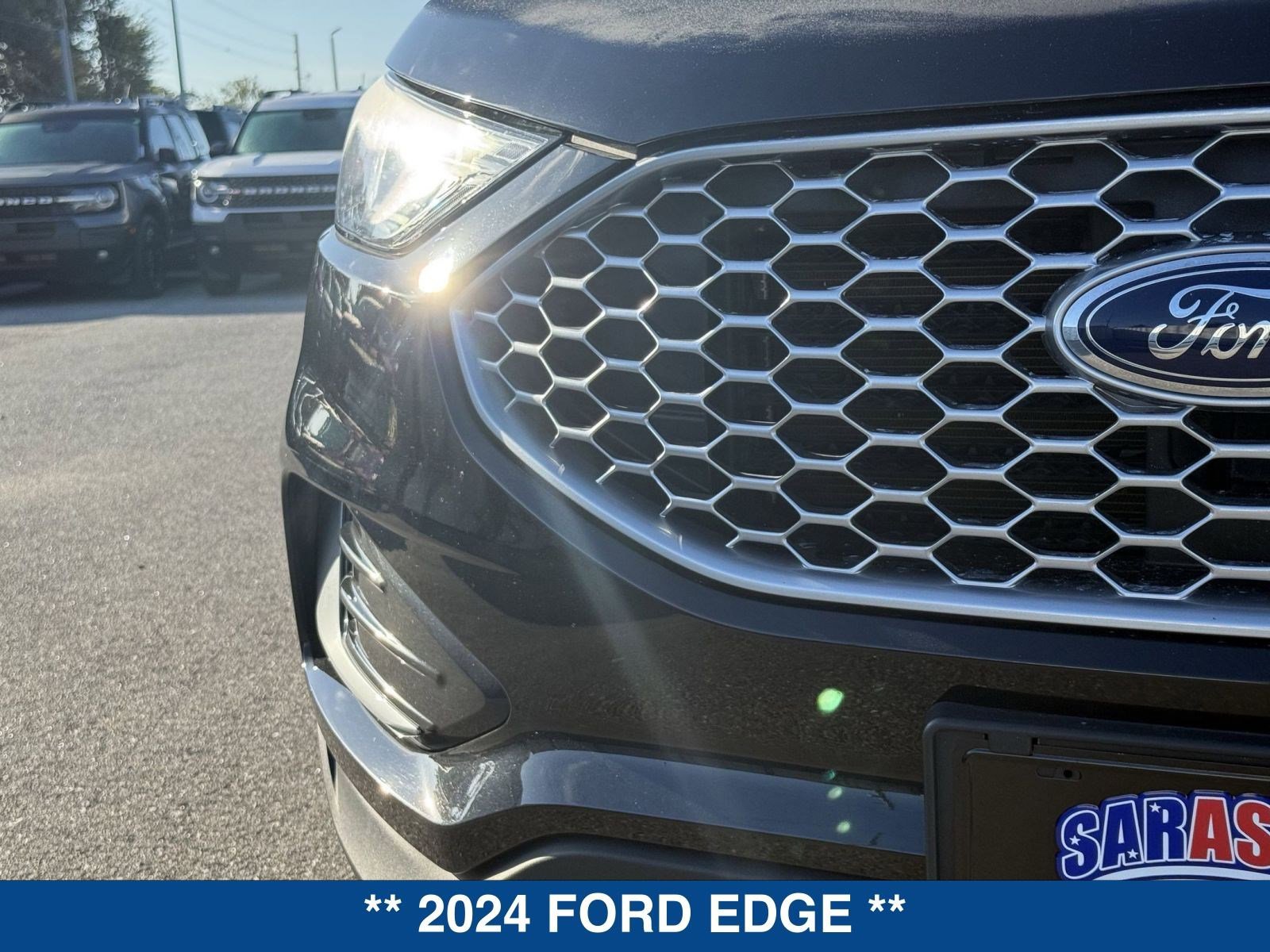 Certified 2024 Ford Edge SEL image 9