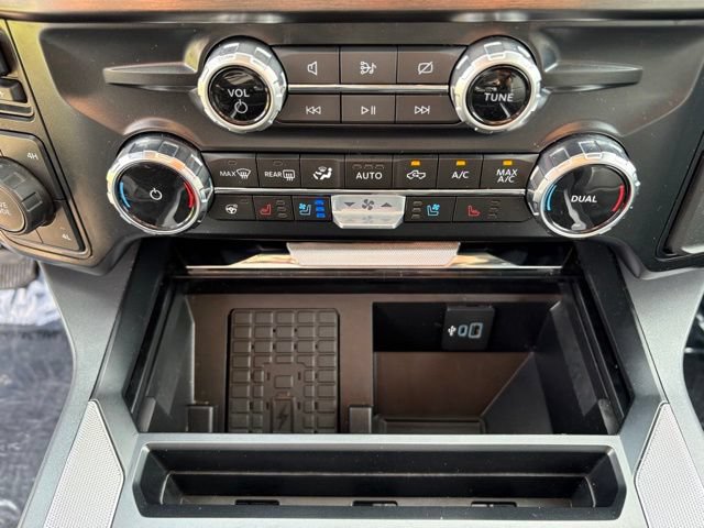 Certified 2024 Ford F350 Lariat w/ Lariat Ultimate Package AWD/4WD image 22