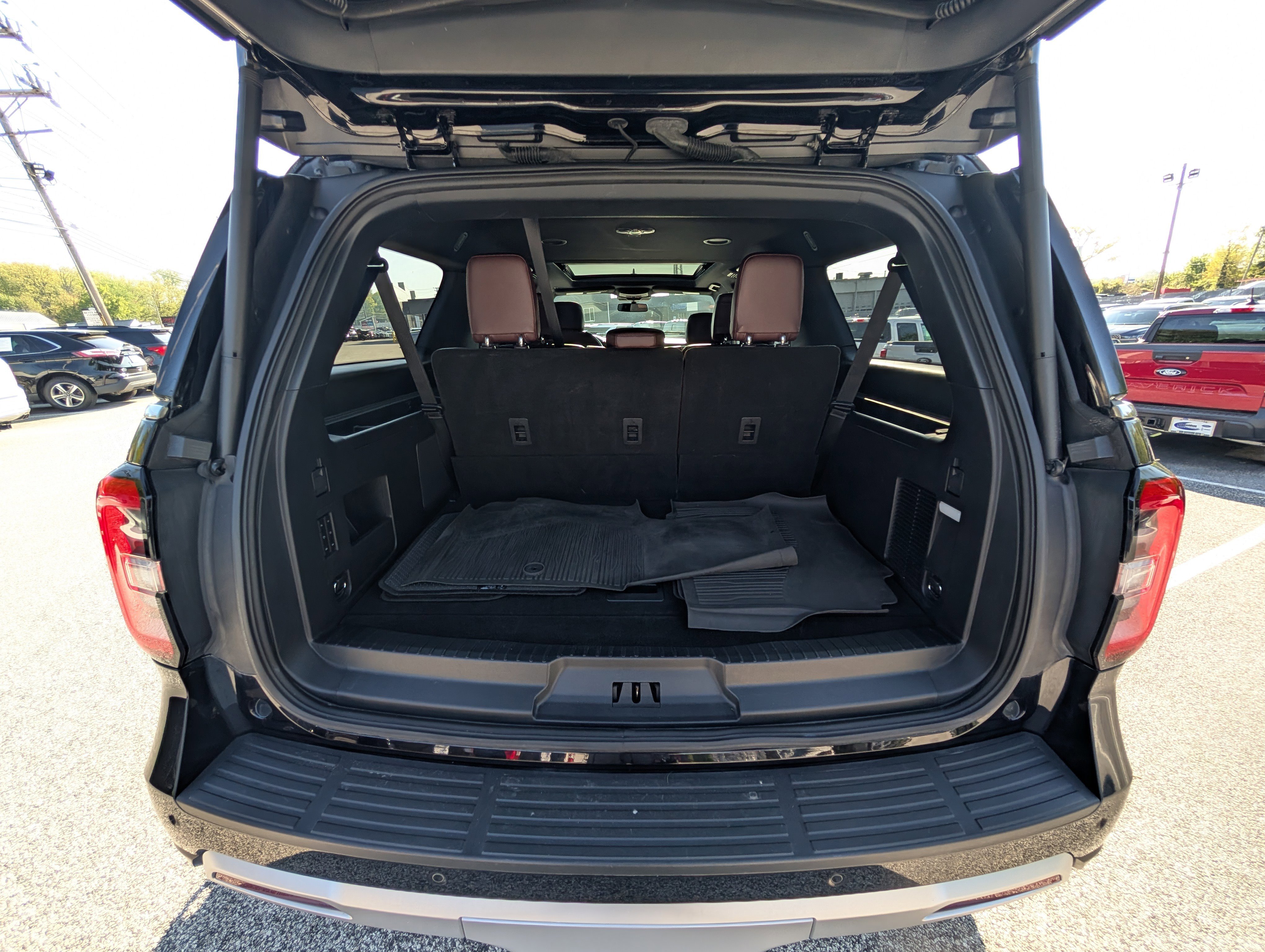 Certified 2022 Ford Expedition Max Limited AWD/4WD image 15