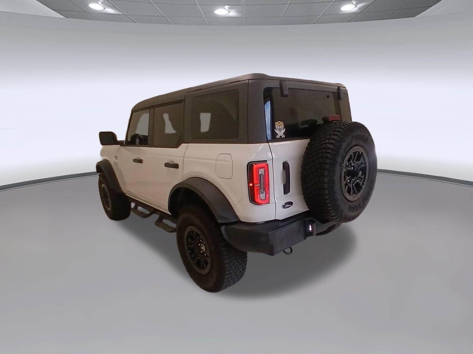 Certified 2023 Ford Bronco Wildtrak AWD/4WD image 3