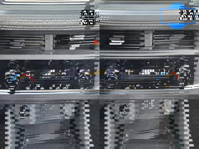 Used 2024 Nissan Rogue SV image 16