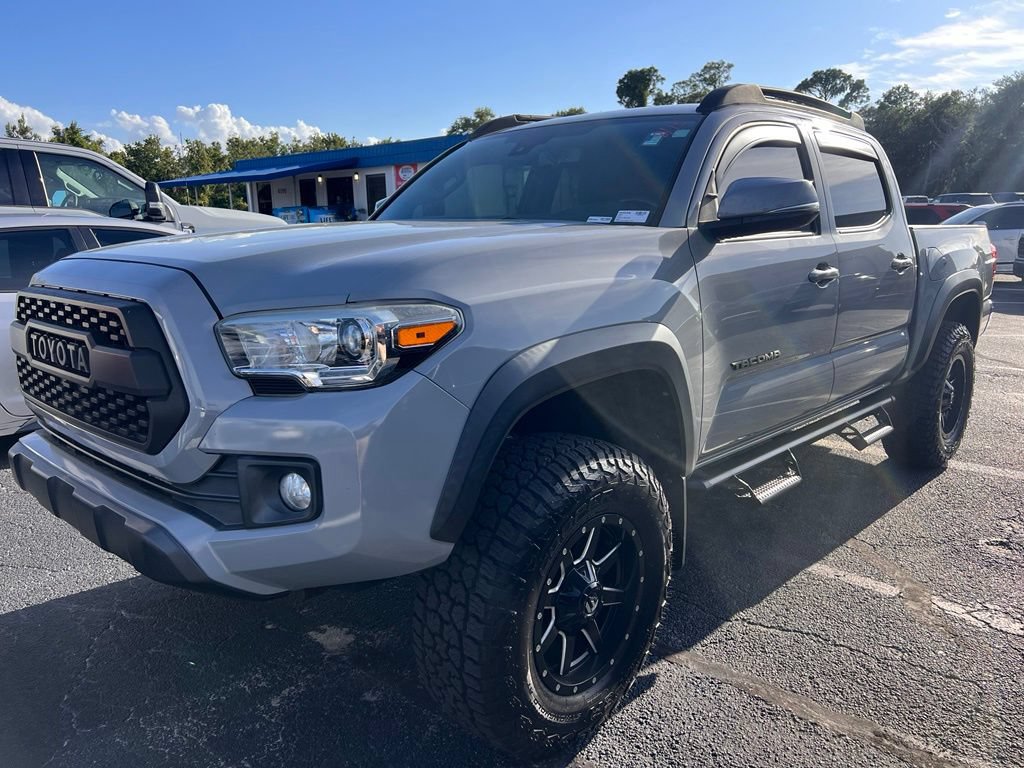 Used 2019 Toyota Tacoma TRD Off-Road AWD/4WD image 2