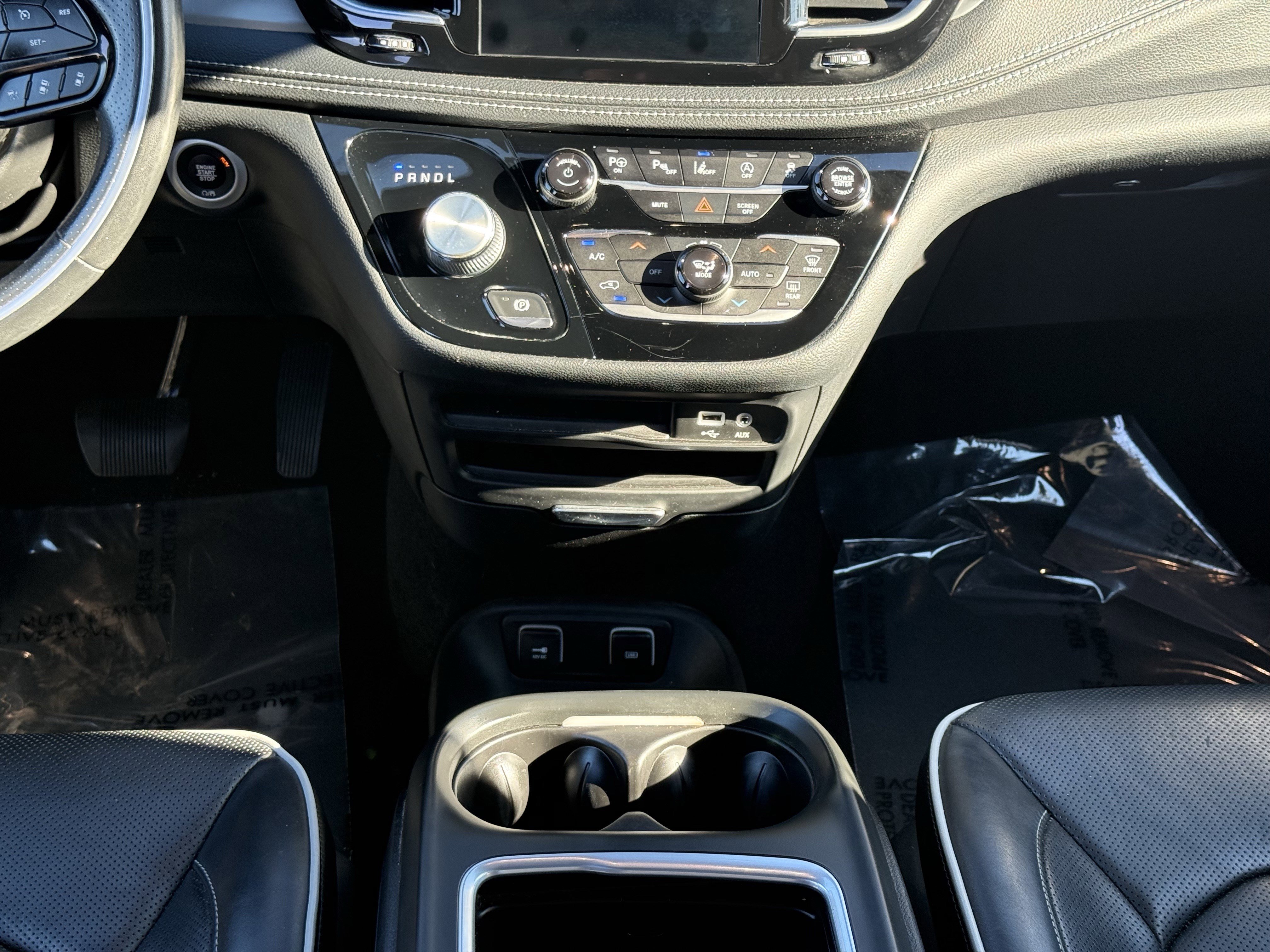 Used 2020 Chrysler Pacifica Limited w/ Advanced Safetytec Group image 20