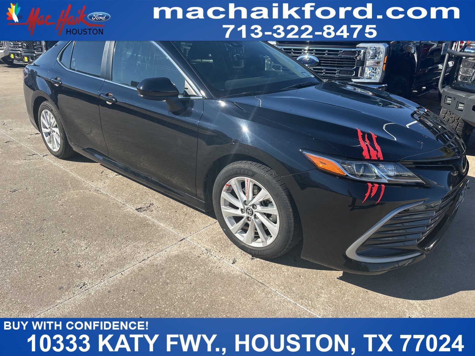 Used 2023 Toyota Camry LE image 1