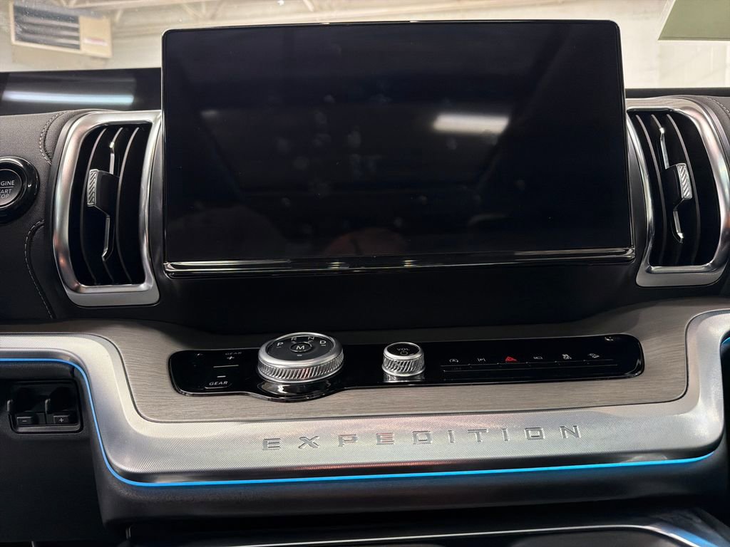 Certified 2025 Ford Expedition Max Platinum AWD/4WD image 21