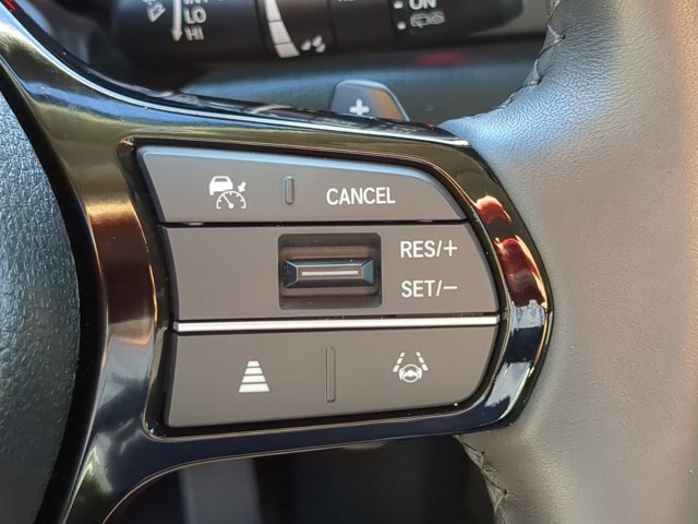 Used 2025 Honda Pilot EX-L image 18